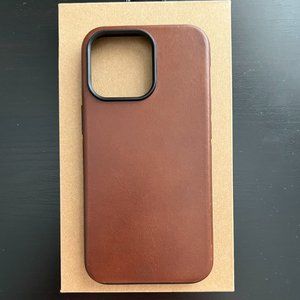 Nomad Modern Leather Case with MagSafe  iPhone 13 Pro